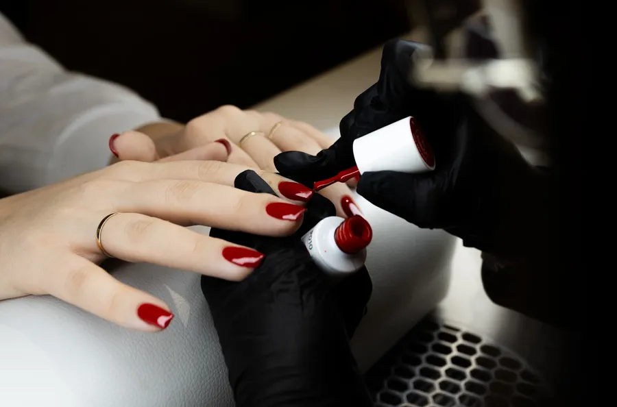 Manicure hybrydowy w L'ARTE